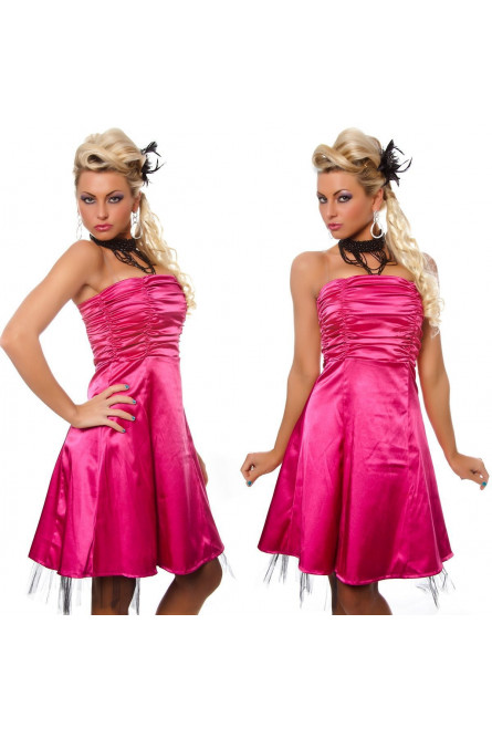 Розовое платье без бретелек
