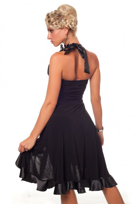 Черное платье с атласными вставками