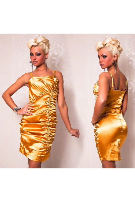 Золотое платье со складками