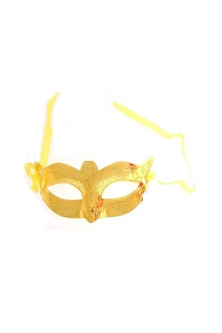 Желтая маска с узором