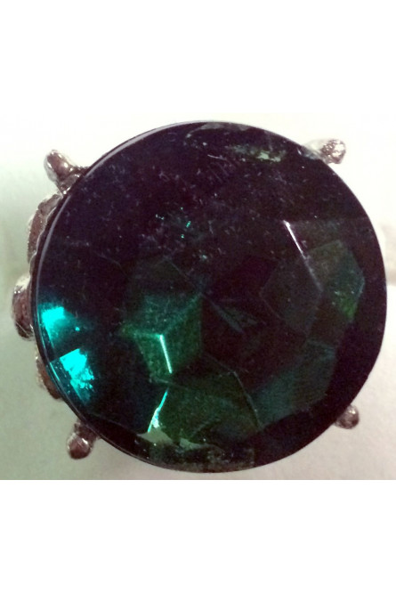 Круглое зеленое кольцо