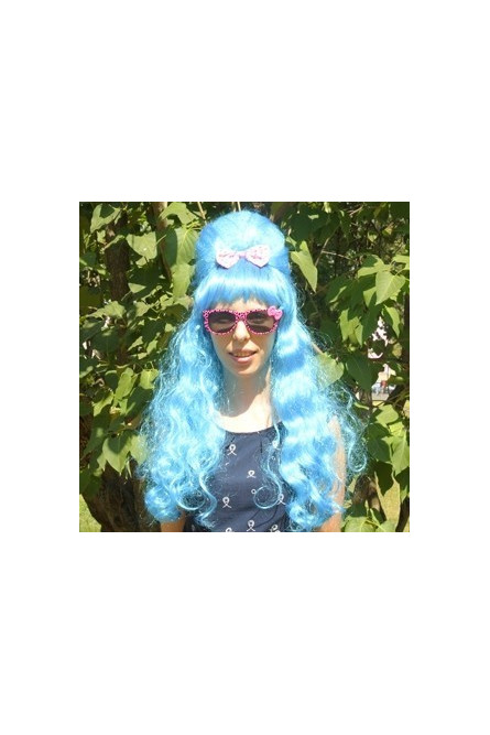 Голубой парик с прической Бабетта
