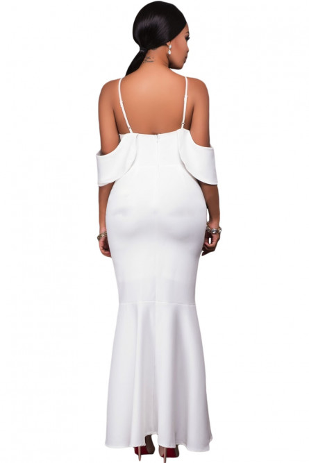 Белое платье с оборками