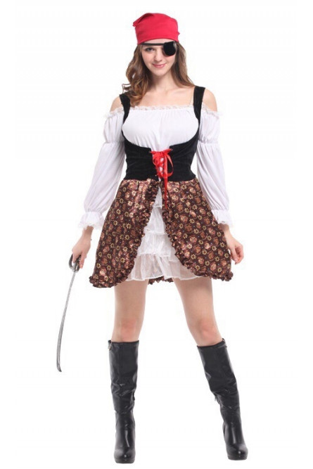 Женский пиратский костюм