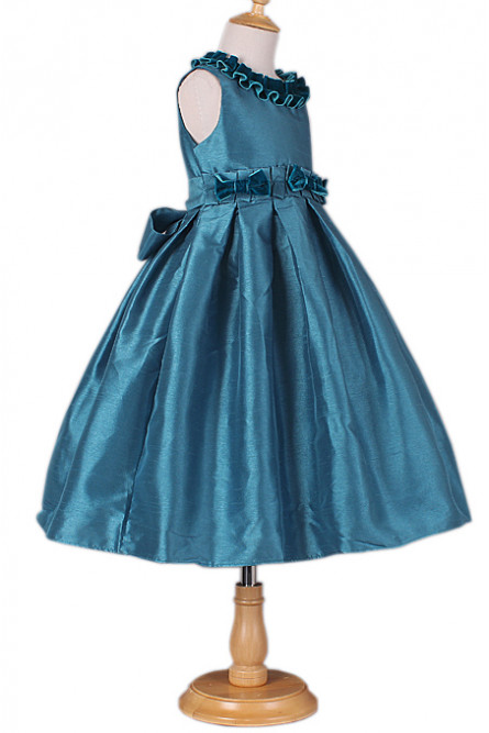 Синее платье с оборками