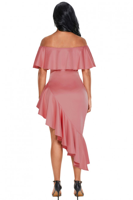 Розовое ассиметричное платье
