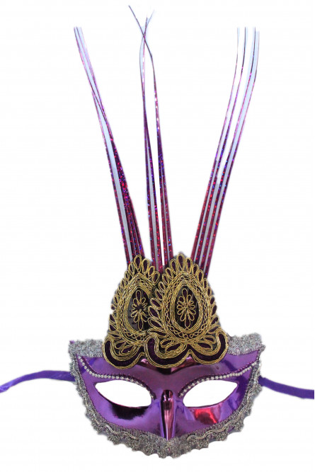 Фиолетовая маска с украшением