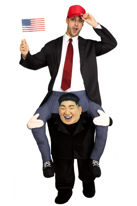 Костюм Верхом на Ким Чен Ыне