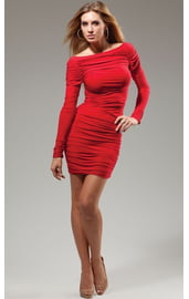 Гофрированное красное платье