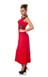 Вечернее красное платье со вставками