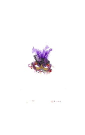 Маска с бабочкой и фиолетовыми перьями