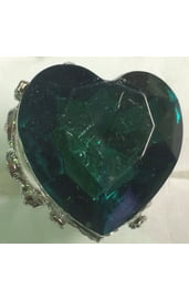 Кольцо в форме зеленого сердца