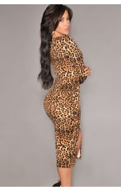 Леопардовое платье с декольте