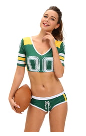 Зеленый костюм секси футболистки