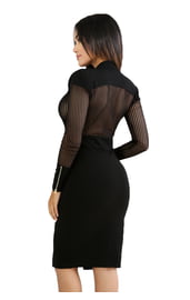 Черное платье с глубокими вырезами