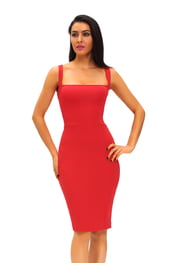 Красное платье с сетчатой спиной