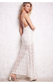 Белое ажурное платье в пол