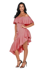 Розовое ассиметричное платье