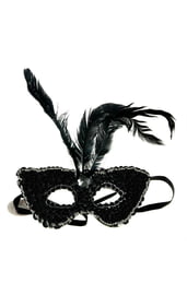 Карнавальная маска с серебристой каймой