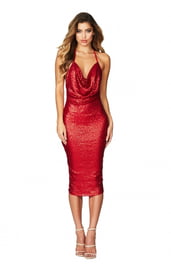 Красное блестящее платье