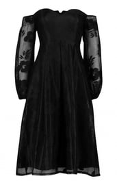 Черное платье с прозрачными рукавами