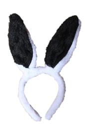 Черно-белые меховые ушки зайца