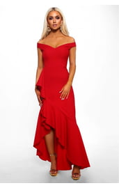 Красное платье с асимметричным подолом