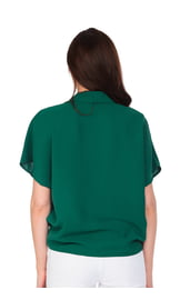Женская зеленая рубашка с завязками