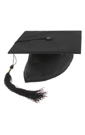 Черная шляпа выпускника