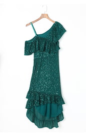 Блестящее зеленое платье с оборками